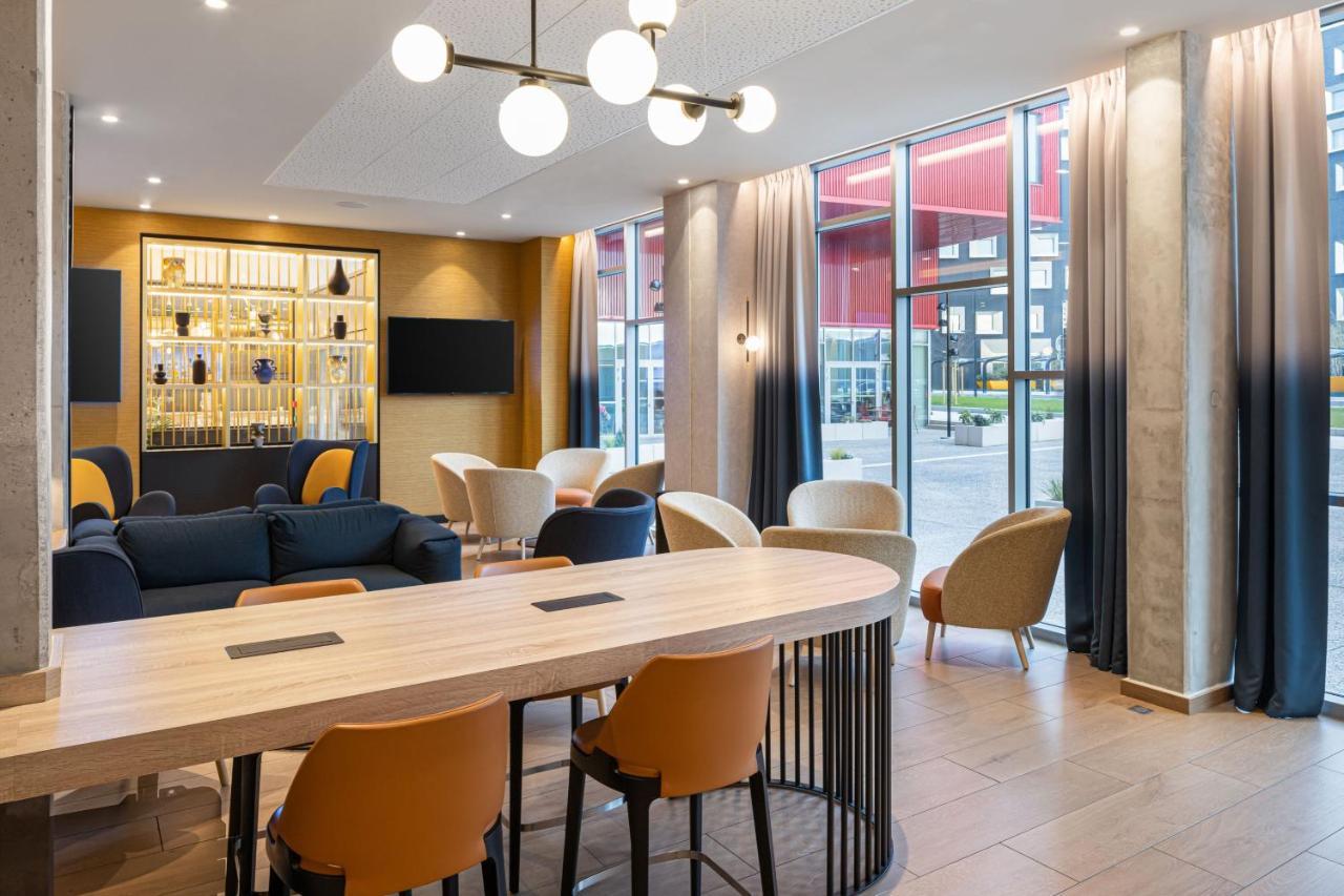 Hotel Courtyard By Marriott Paris Charles De Gaulle Airport