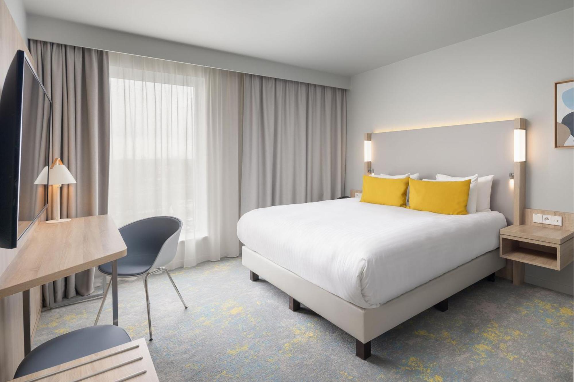Hotel Courtyard By Marriott Paris Charles De Gaulle Airport 4*